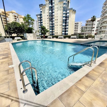piscina en apartamento en gandia